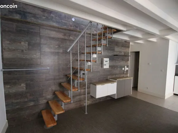 Appartement Location Le Puy-en-Velay 2p 54m² 490€