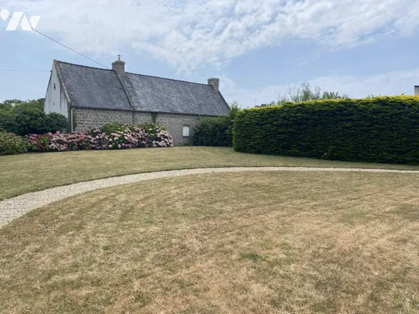 Terrain 600 m²