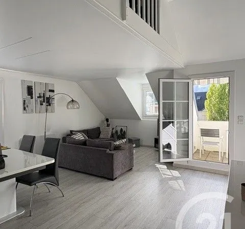 Appartement 3 pièces 104 m²
