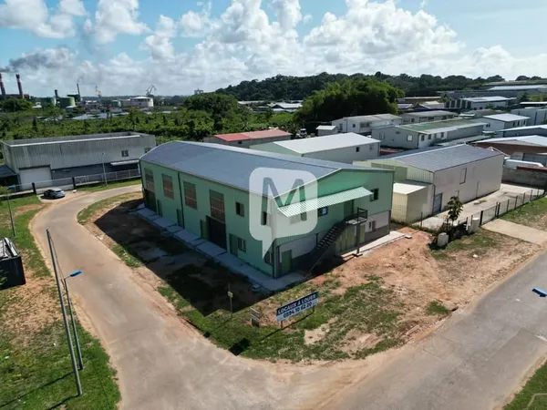 Dpt Guyane (973), à vendre REMIRE-MONTJOLY local entrepôt de 863 m² avec mezzanine