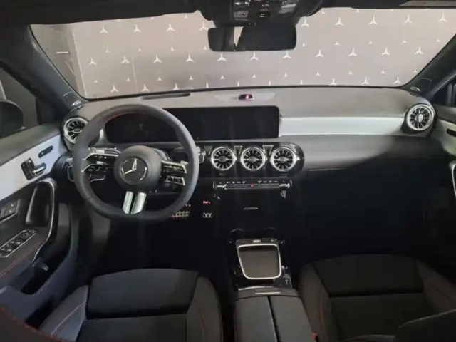 Mercedes Classe A 200 d amg line — photo 11