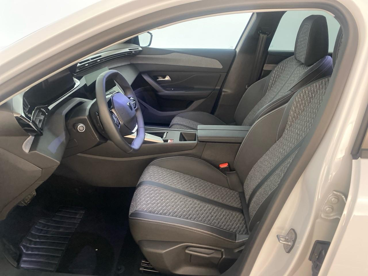 Peugeot 308 sw bluehdi 130ch s&s eat8 allure — photo 9