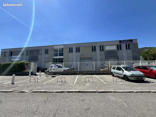 Places de Parking à Louer - Mandelieu-la-Napoule