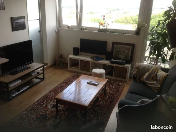 Appartement proche tram Saint Maur