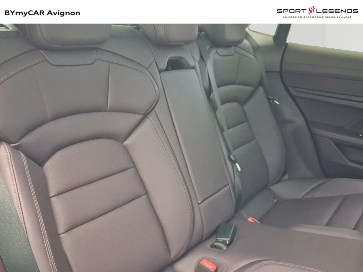 Porsche Taycan 408 ch — photo 26