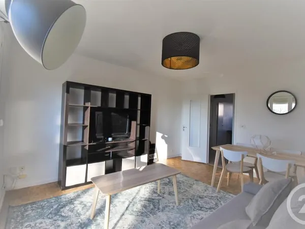 Appartement 5 pièces 74 m²