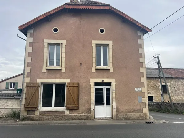 Maison valdivienne avec jardin et garages