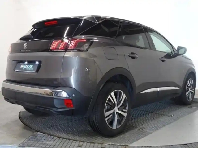 Peugeot 3008 1.2 puretech 130ch s&amp;s allure eat8 — photo 3