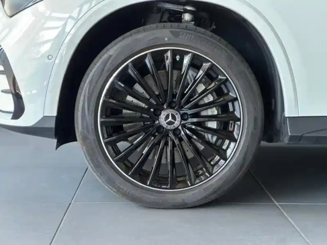 Mercedes Glc 300 de hybrid eq 4matic am — photo 28