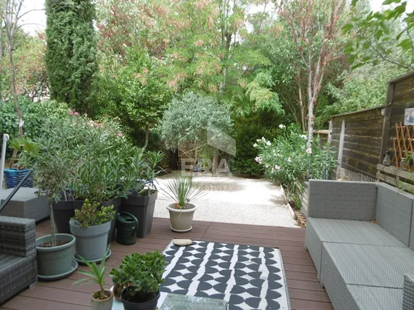 Vidauban F 3 62.45 m² avec jardin