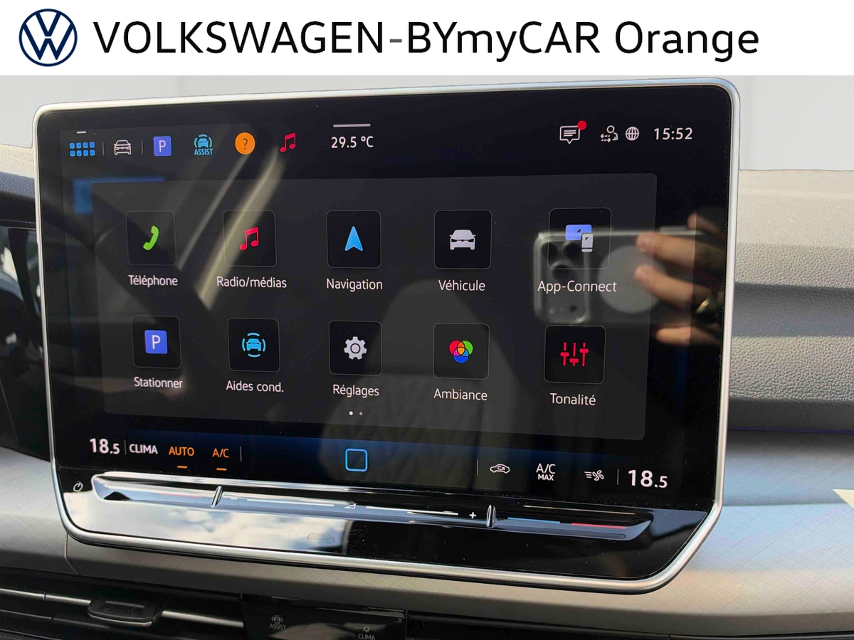 Volkswagen Golf 1.5 eTSI EVO2 116 DSG7 — photo 10