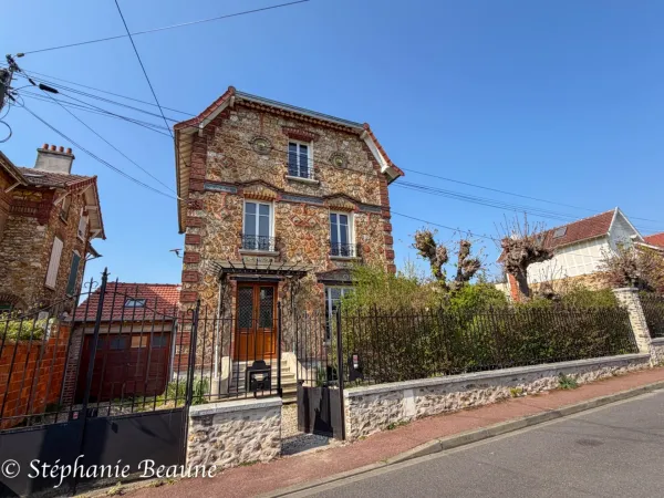 Maison 8 pièces 170 m²