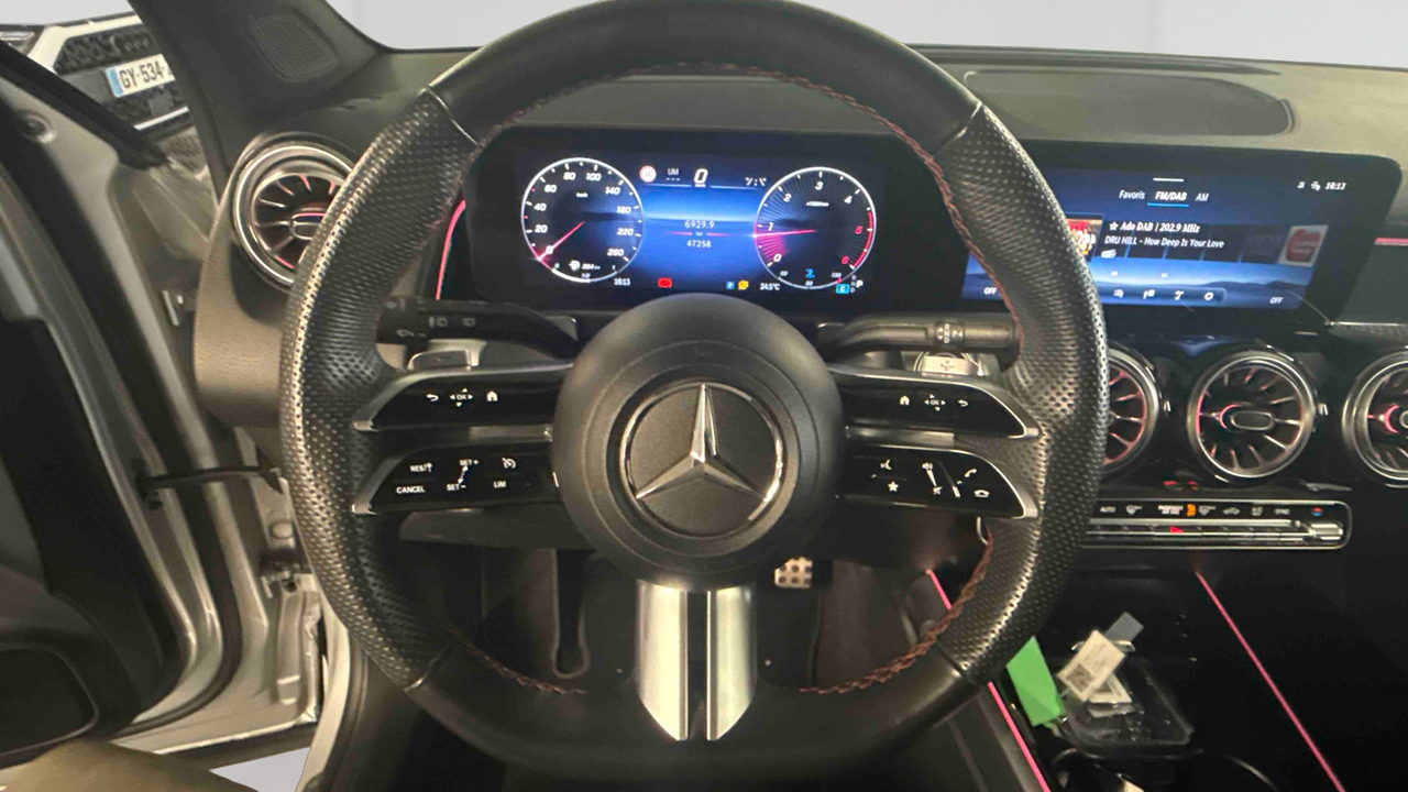 Mercedes GLB 200 d 8G-DCT — photo 10