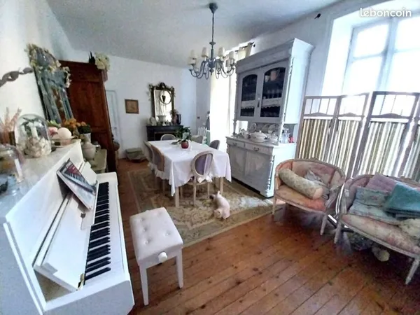 Maison 6 pièces 194 m²