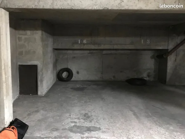 Parking / Garage auto en résidence sécurisée