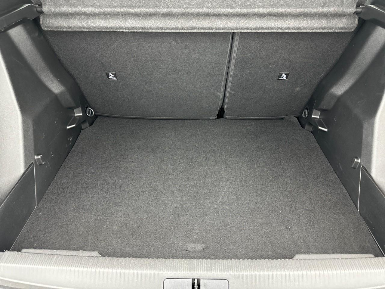 Peugeot 2008 hybrid 145 e-dcs6 style — photo 8
