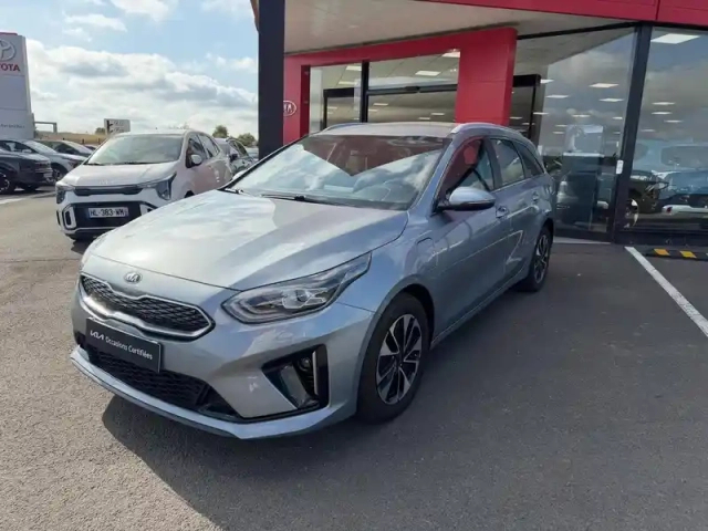 Kia Ceed sw 1.6 gdi 141ch phev active dct6