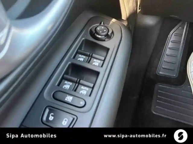 Jeep Renegade 1.5 turbo t4 130 ch bvr7 e-hybrid — photo 22