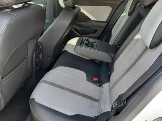Opel Astra 1.6 turbo 180ch hybrid elegance business bva8 — photo 11
