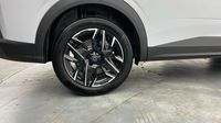Peugeot 5008 Hybrid 145ch GT e-DCS6 — photo 20