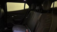 Peugeot 2008 1.2 Hybrid 145ch Allure e-DCS6 — photo 13