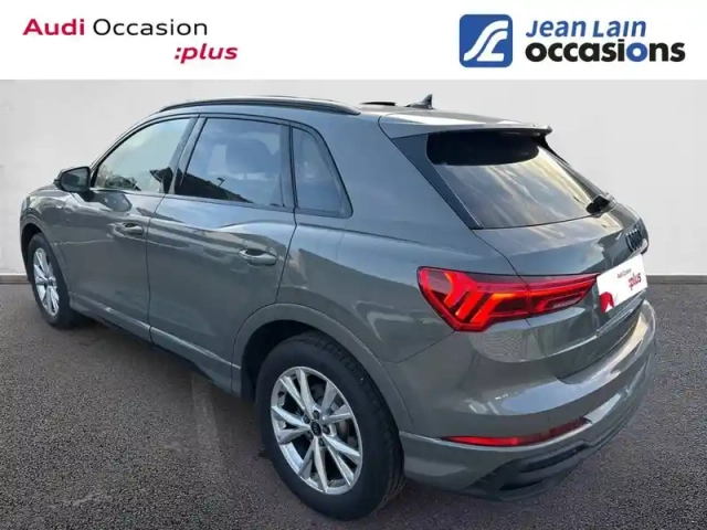 Audi Q3 35 tfsi 150 ch s tronic 7 — photo 27