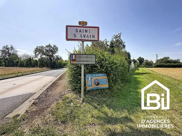 SAINT SYLVAIN - Terrain constructible de 650 m² possibilité de construire une ou deux maisons