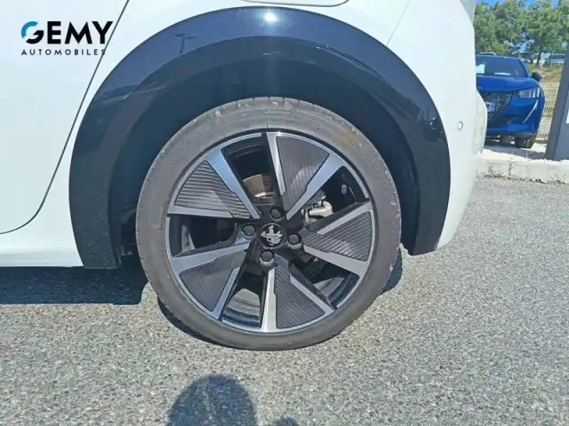 Peugeot 208 electrique 50 kwh 136ch — photo 11