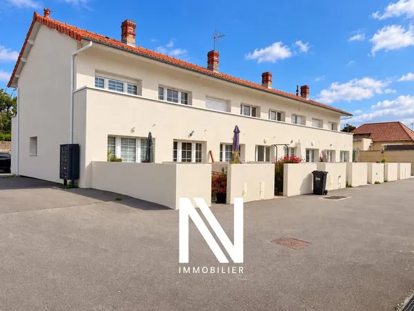 Duplex 2 chambres 300m mer avec terrasse et balcons