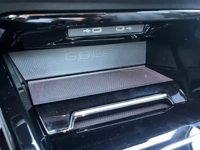 Volkswagen Golf gti 2.0 tsi evo4 265 dsg7 — photo 19