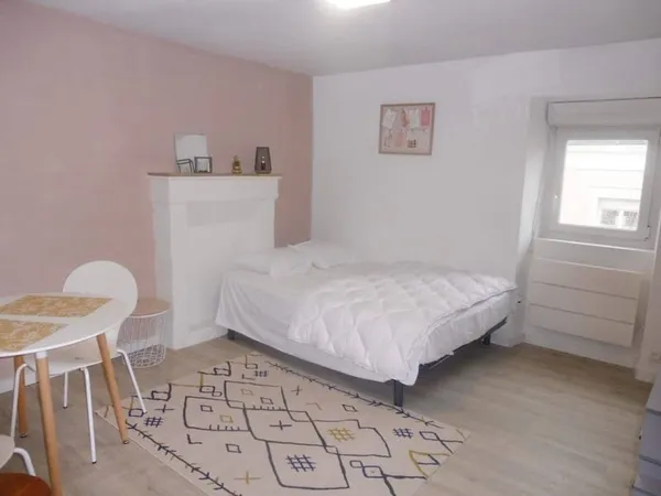 Studio 1 pièce 20 m²