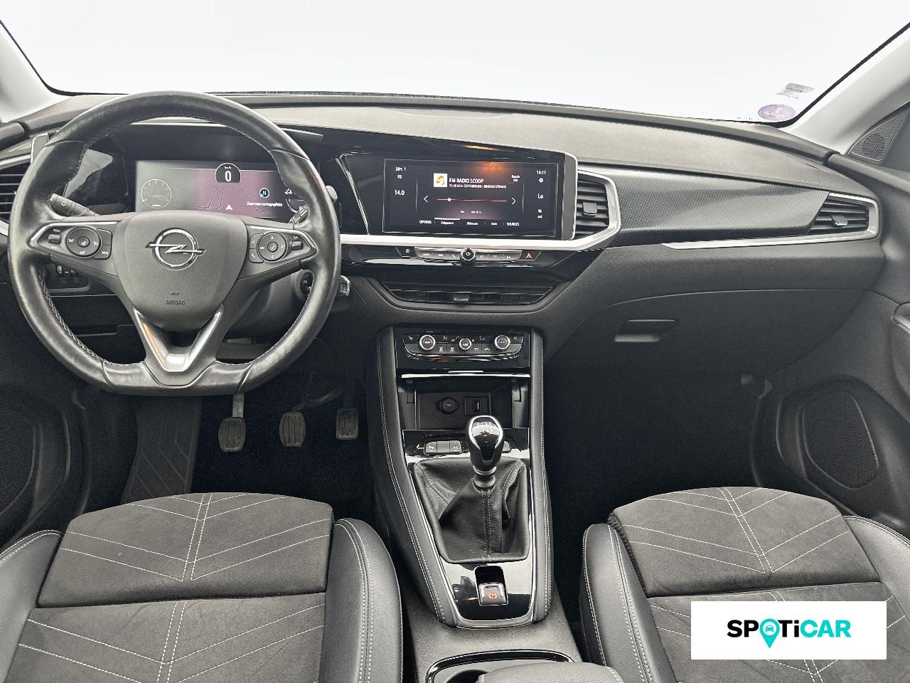 Opel Grandland 1.2 turbo 130ch gs line — photo 8