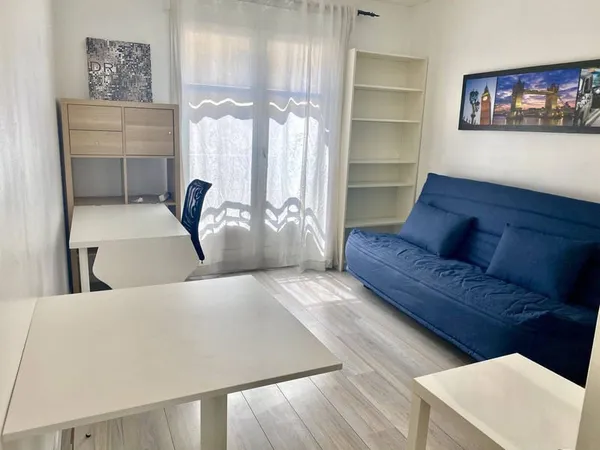 Studio 1 pièce 19 m²
