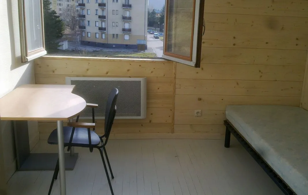 Photo 1