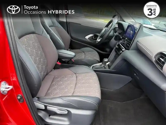 Toyota Yaris cross 130h collection mc24 — photo 6