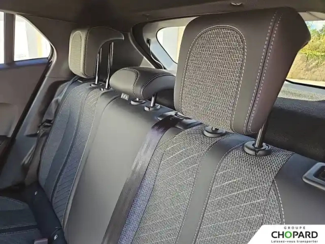Peugeot 2008 puretech 100 s&amp;s bvm6 — photo 19
