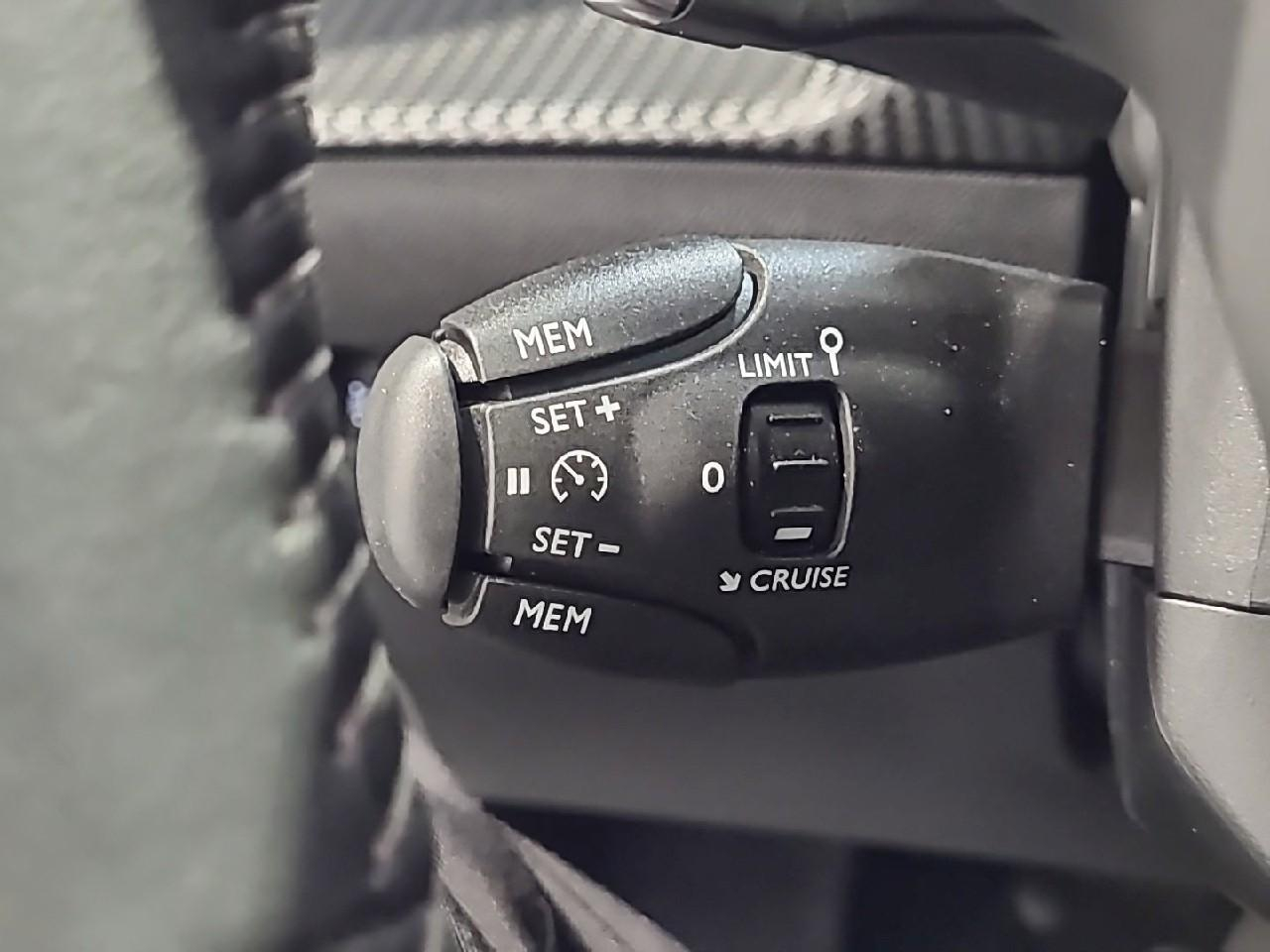 Peugeot 2008 puretech 130 s&s eat8 roadtrip — photo 22