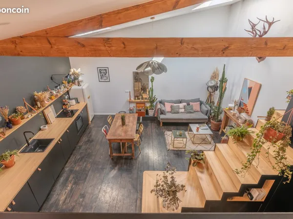 Bordeaux Capucins - Loft T1 rénové 43m² + mezzanine 15m²