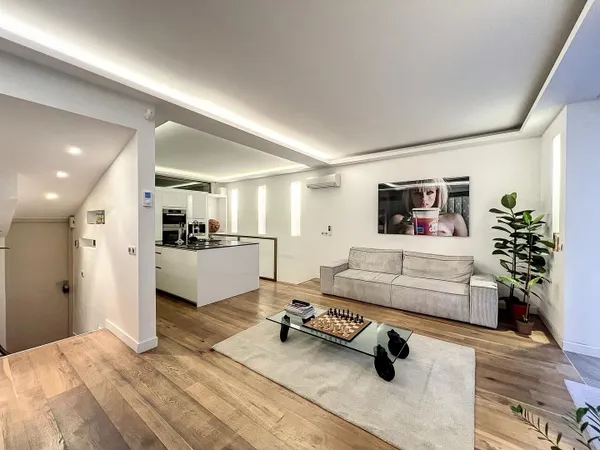 Vends Appartement Marseille 6ème notre-dame du mont - 2 chambres, 72m²