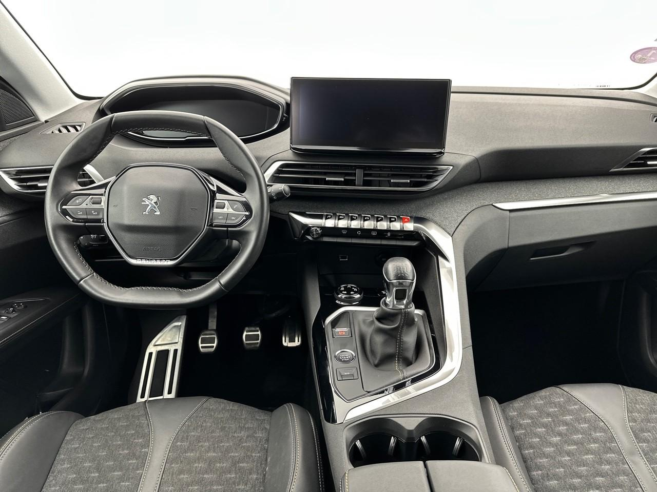 Peugeot 3008 puretech 130ch s&s bvm6 roadtrip — photo 12
