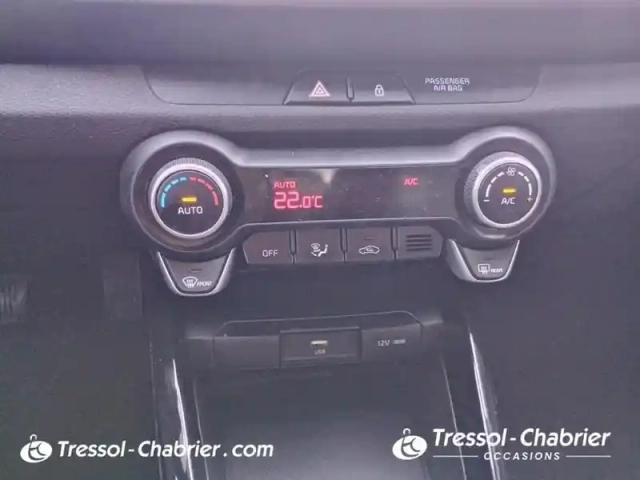 Kia Stonic 1.0 t-gdi 100 ch dct7 active — photo 22
