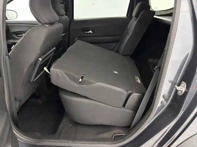 Dacia Jogger tce 110 5 places — photo 38