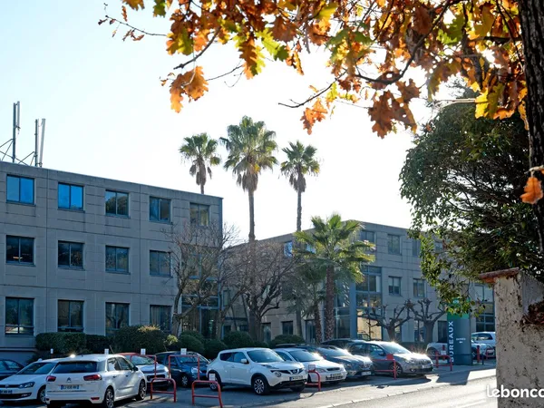 Location de bureaux à Villeneuve-Loubet : Twins 1, de 107m² à 1370m²
