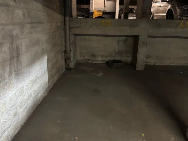 Place de parking dans résidence sécurisée