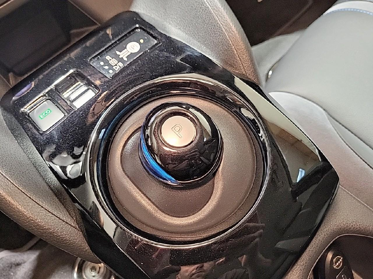 Nissan Leaf electrique 40kwh tekna — photo 17