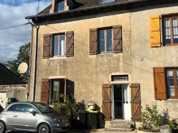 Tournus - Maison ancienne divisée en 2 logements loués