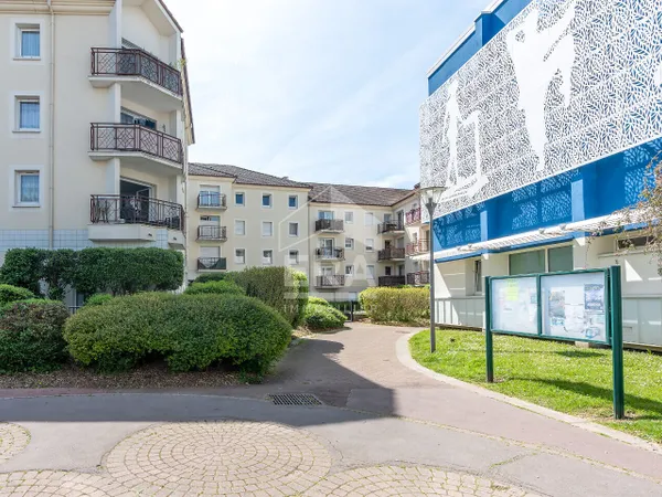 Studio 1 pièce 33 m²