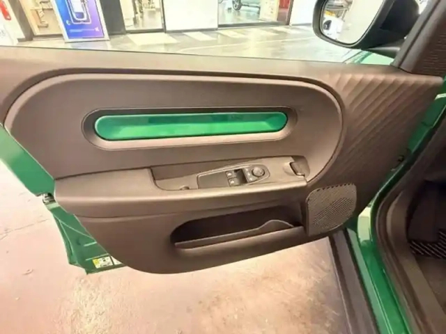 Renault Twingo e-tech electrique 80 ch autonomie urbaine — photo 8
