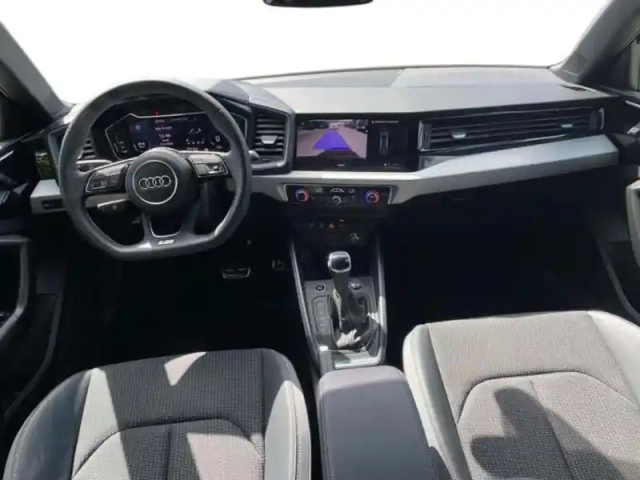 Audi A1 30 tfsi 116 ch s tronic 7 s line — photo 8