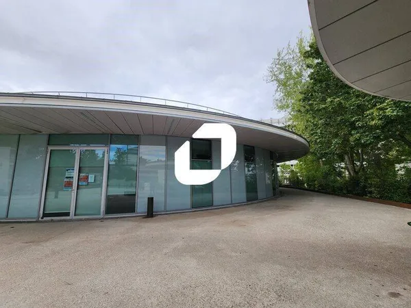 Bureaux 320 m²